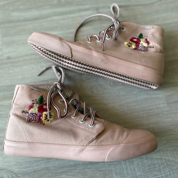BANGS Shoes - BANGS Floral Embroidered High-Top Sneakers